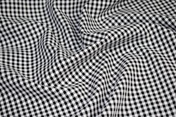 Printed 100% Cotton Fabric Single fat quarters, measuring 18.5 inches x 22inches per piece (approxim