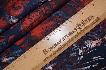 .100% Cotton .Ideal for crafts/Quilting .Size: 46 x 56cm (18 x 22 inches) .Complementary patterns to