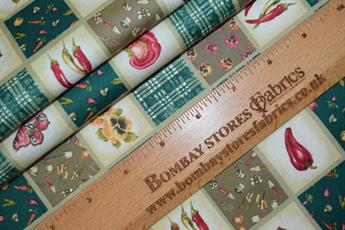 .100% Cotton .Ideal for crafts/Quilting .Size: 46 x 56cm (18 x 22 inches) .Complementary patterns to