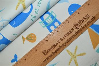 .100% Cotton .Ideal for crafts/Quilting .Size: 46 x 56cm (18 x 22 inches) .Complementary patterns to