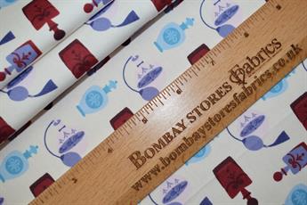 .100% Cotton .Ideal for crafts/Quilting .Size: 46 x 56cm (18 x 22 inches) .Complementary patterns to