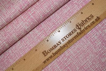 .100% Cotton .Ideal for crafts/Quilting .Size: 46 x 56cm (18 x 22 inches) .Complementary patterns to