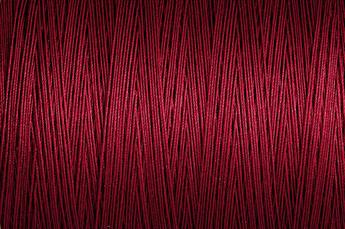2433 - Raspberry Cotton Guterman Natural 800m