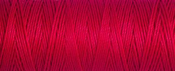 909 - Scarlet Red Silk Gutermann Top Stitch