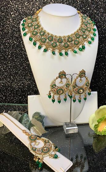 EMERALD GREEN