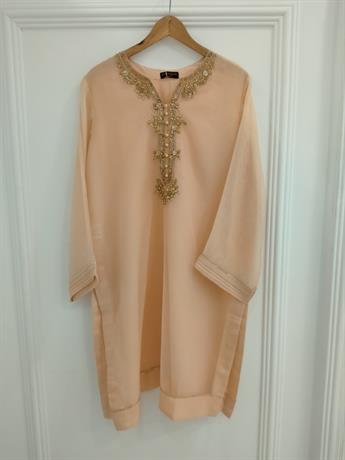 PURE SHIRT ORGANZA WITH LINING.
