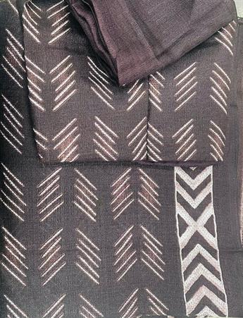 CHOCOLATE BROWN