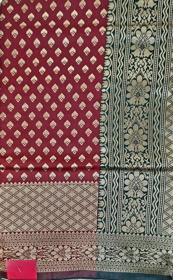 Maroon/green