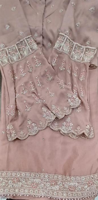 DUSKY PINK