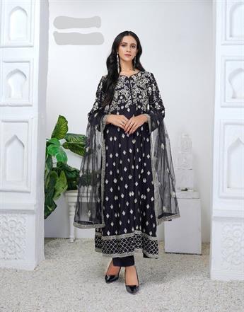 Black Linen Kameez with Net Dupatta and Trouser