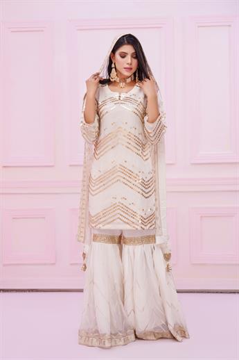 Off White Stunning Embroidered 3 Piece Stitched Suit