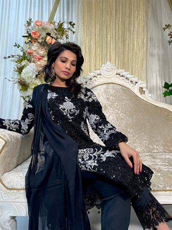 Black Ladies Readymade 3 Piece Suits for Womens