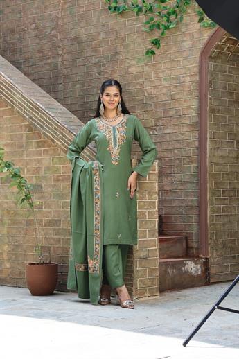 Pistachio Green Embroidered Ladies Pashmina Winter Collection