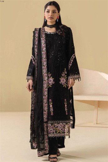 HEAVY EMBROIDERED CHIFFON 3 PIECE SUIT.