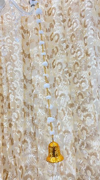 WHITE/GOLD