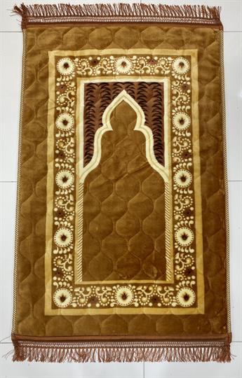 LUXERY VELVET  QUILTED PRAYER MAT (non slip). Length-48"e and width-32"e