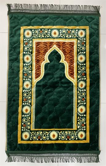 LUXERY VELVET  QUILTED PRAYER MAT (non slip). Length-48"e and width-32"e