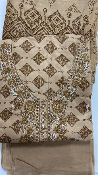 Beige/gold