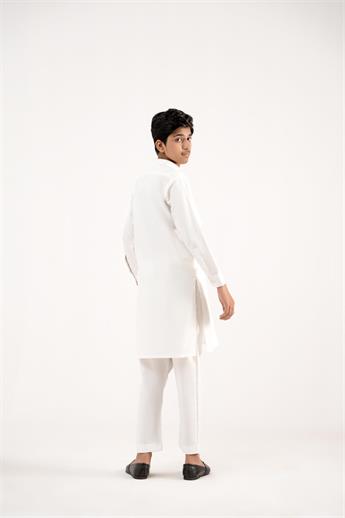 Boys’ kurta pajama. Please note colours may vary slightly due to diffe…