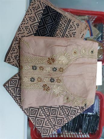 Unstitched 3 Pcs Suit