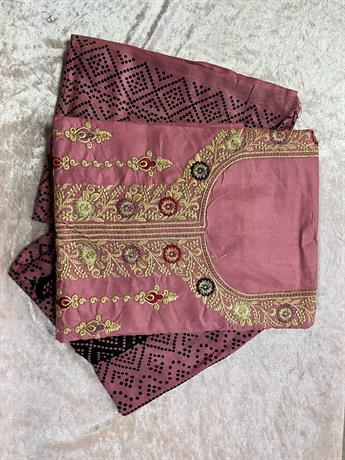 DUSKY PINK