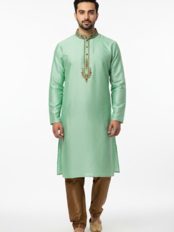 GREEN