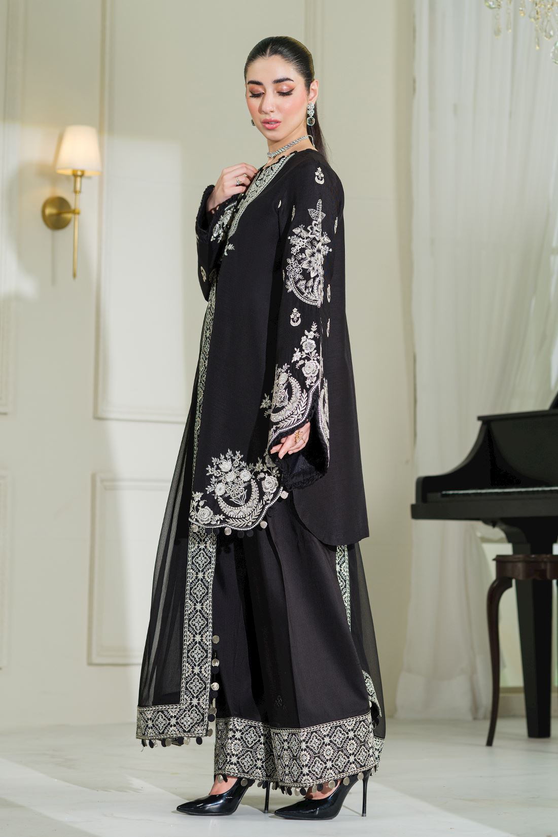 Embroidered Chiffon Ladies Readymade
