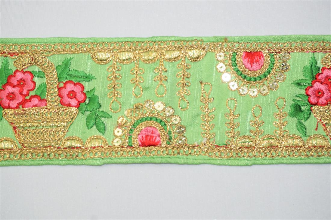 Mint Indian Vintage Style Lace