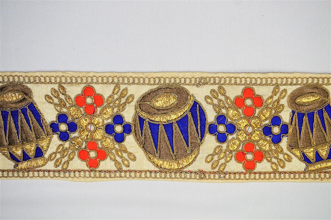 Trimmings,Laces and Tassels