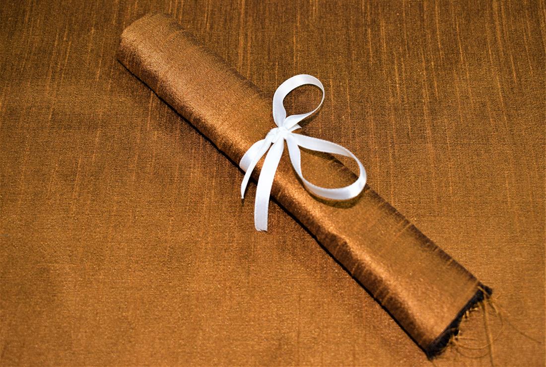 COL 17 Art Dupion Fat Quarters