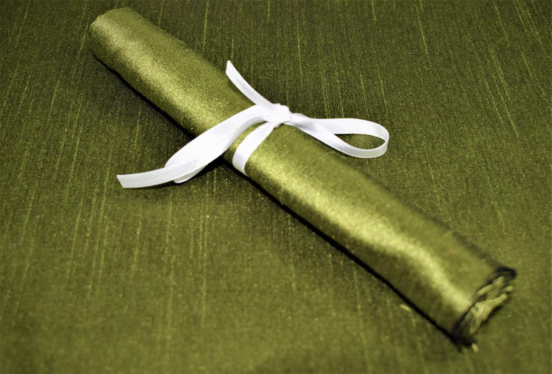 COL 19 Art Dupion Fat Quarters