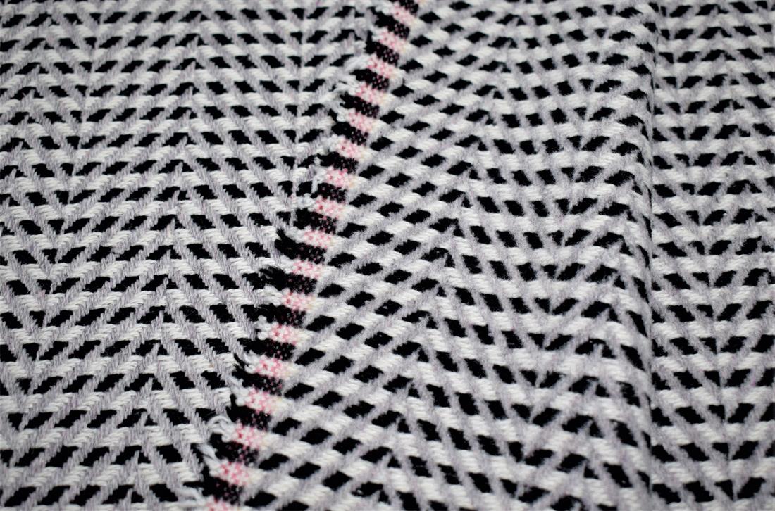 COL 1 Traditional Poly Wool