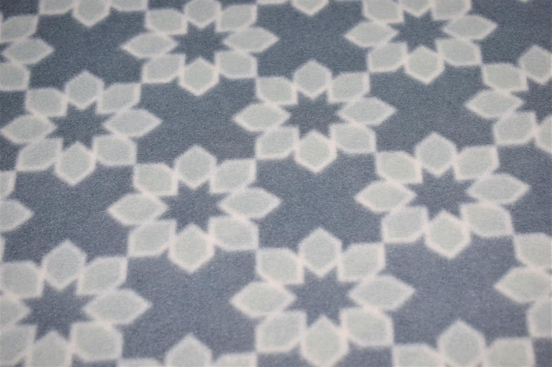 Light Grey Polygon Flower Print