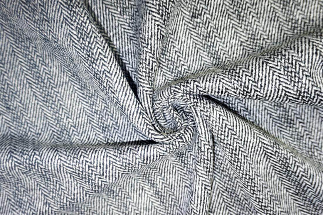 Black & White & Grey 2MTR Poly-Wool Bundle
