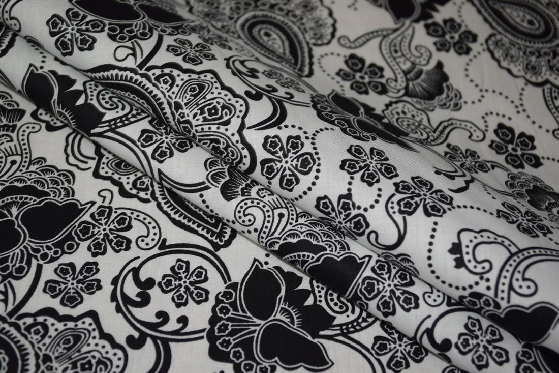 White & Black Cotton Flower Pattern Paisley
