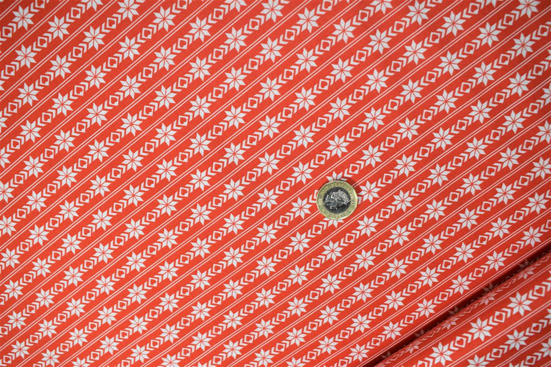 COL 4 Cotton Nordic Christmas - Red -border