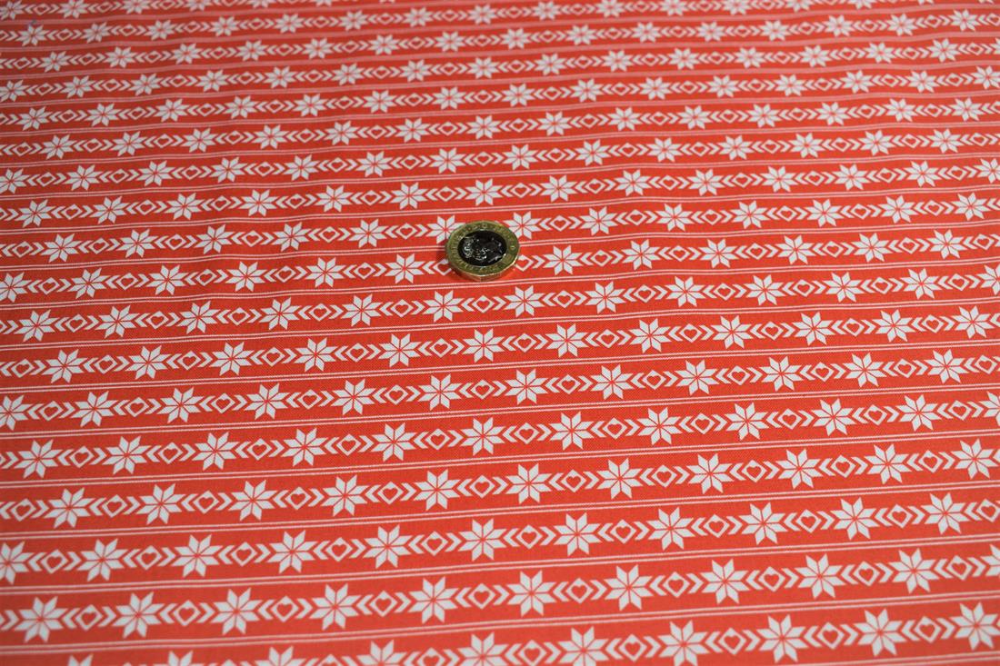 COL 4 Cotton Nordic Christmas - Red -border