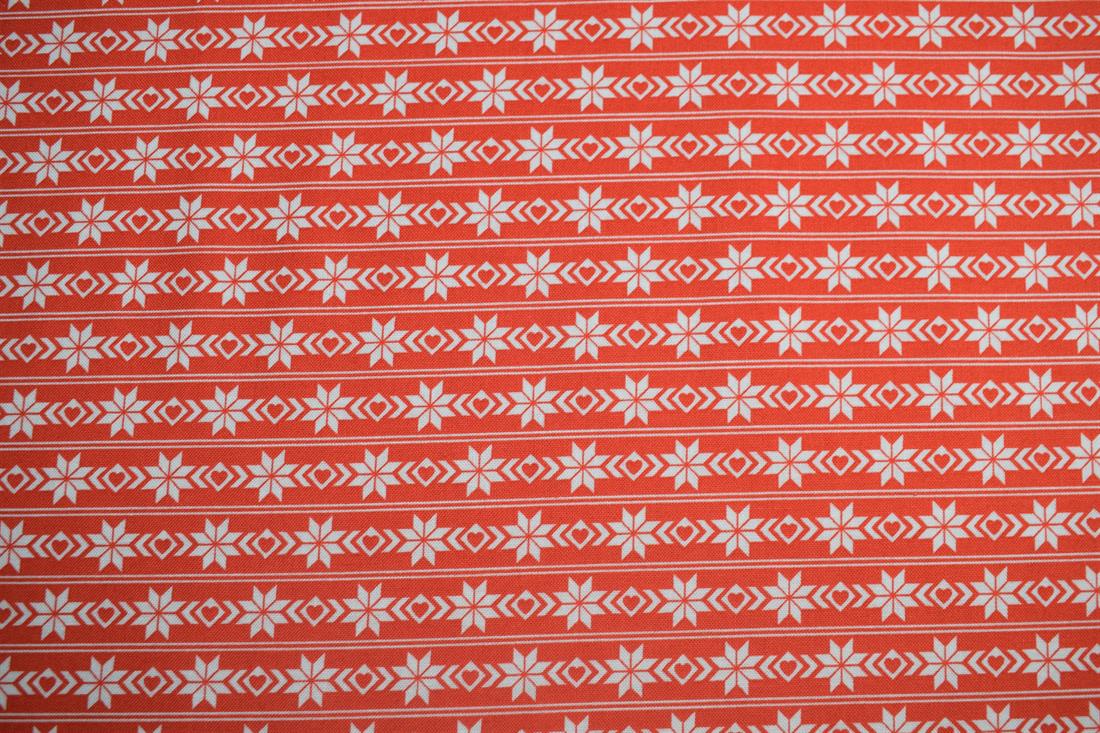 COL 4 Cotton Nordic Christmas - Red -border