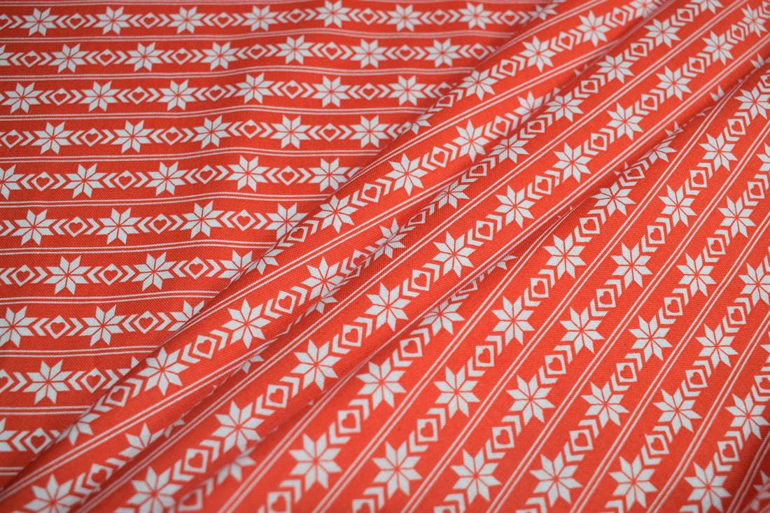 COL 4 Cotton Nordic Christmas - Red -border