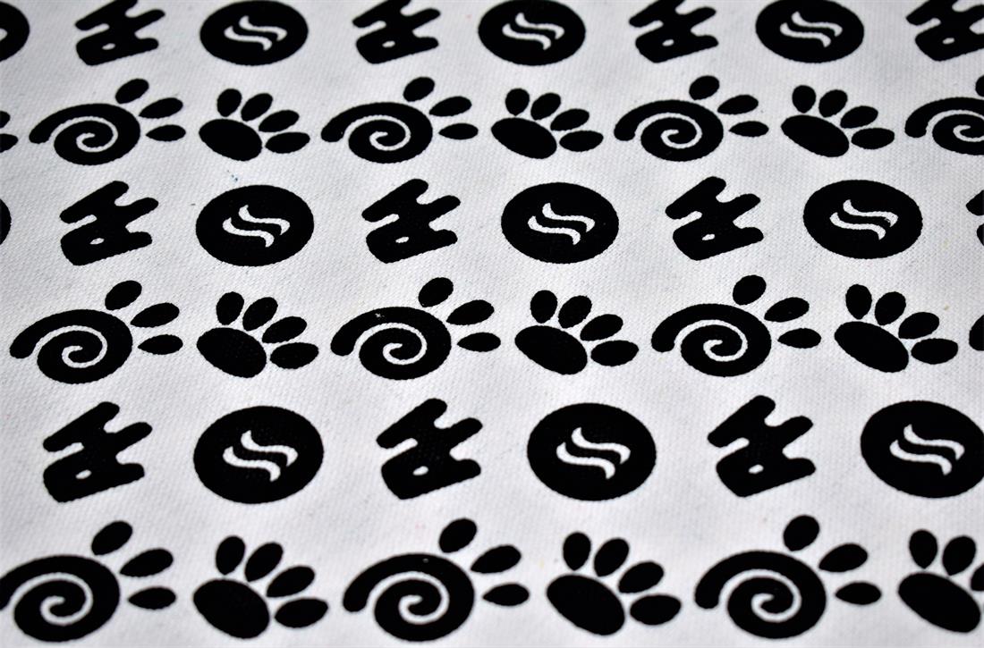 COL 1 Cotton Paws Print Canvas