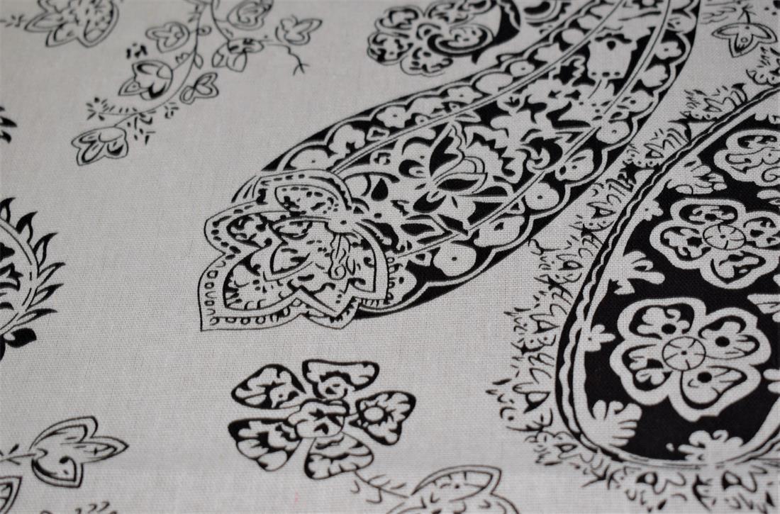 Black Cotton Paisely Henna
