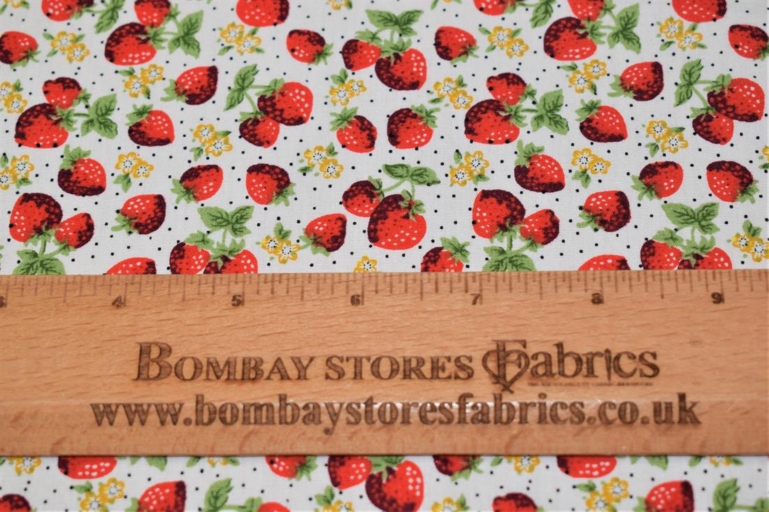 White 100% Cotton Fruity Stawberrys