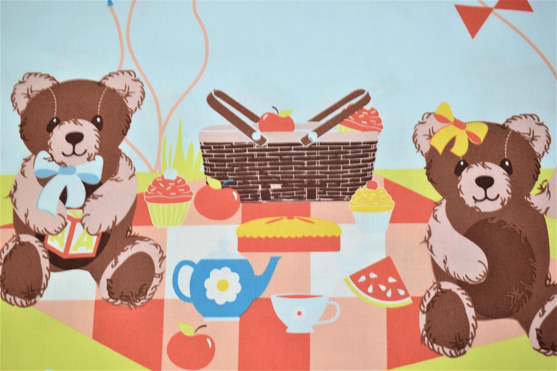 COL1 Cotton Picnic Panel