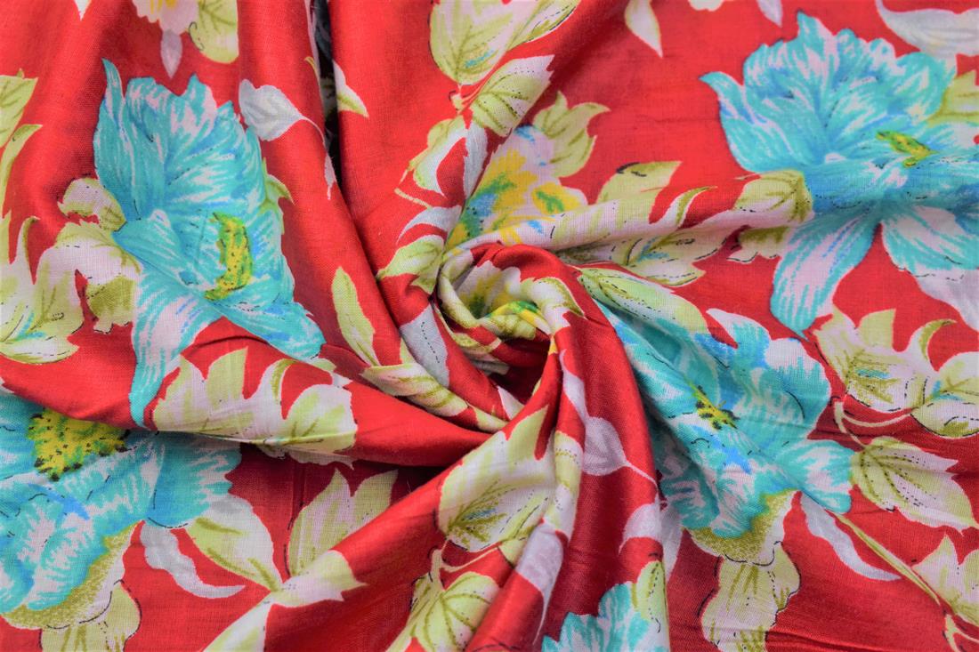 Red Lawn Printed Cotton Lawns
