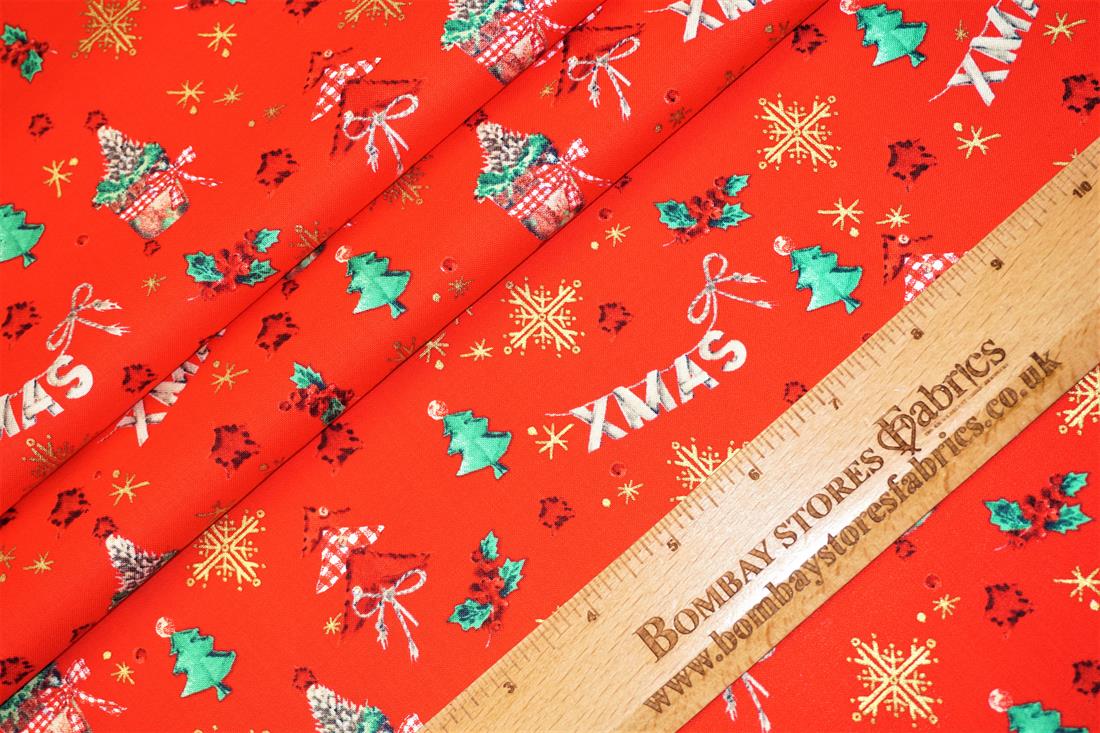 Red Christmas Gingham Tree Star Cotton