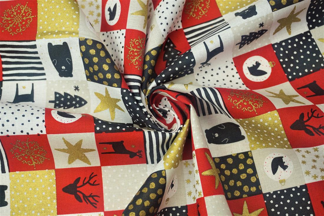 Red Cotton Square Christmas Reindeer Trees