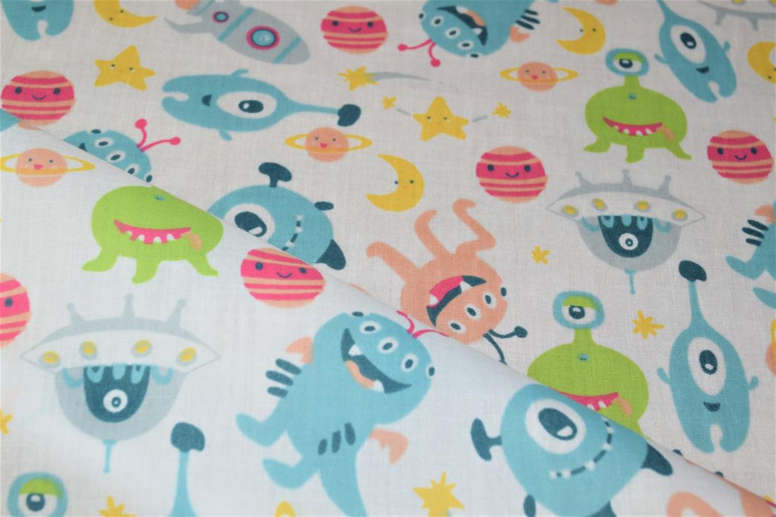 White Cotton Alien Print