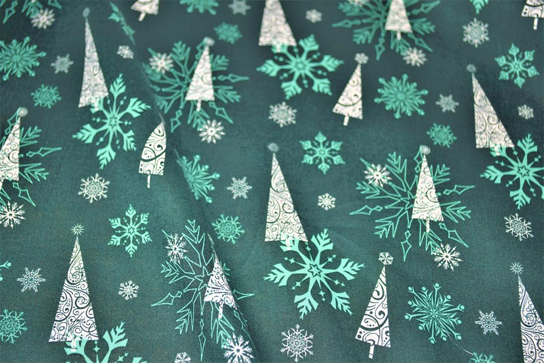 Green Cotton Christmas Snowflakes