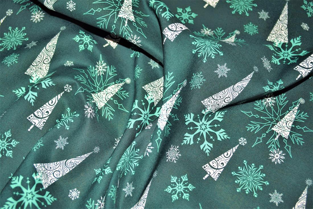 Green Cotton Christmas Snowflakes