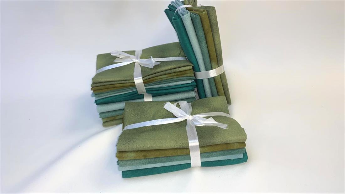 Multicolour Printed Cotton Fat Quarter Bundle